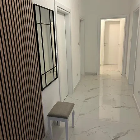 Miroslava - With Pool Apartment Trogir