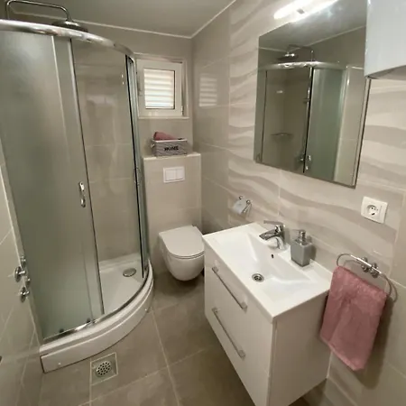 Miroslava - With Pool Apartment Trogir