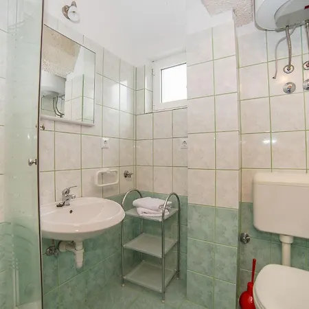 Apartment Miroslava - With Pool Trogir