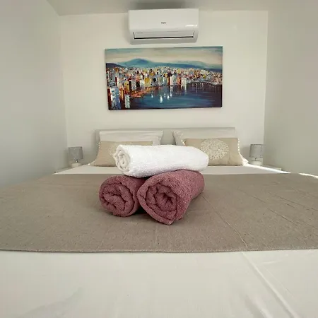 Apartment Miroslava - With Pool